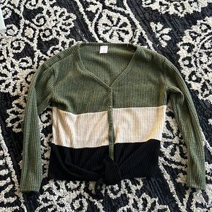 Size L triple color long sleeve shirt with tie in front